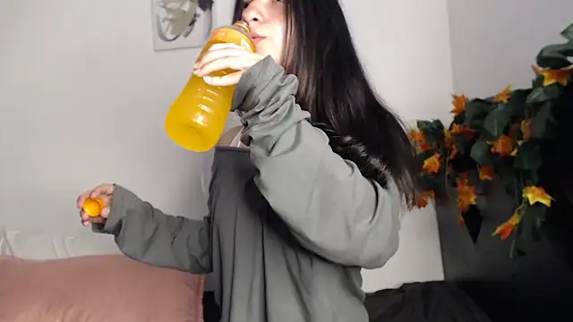   abrill   online show from October 16, 1:28 am