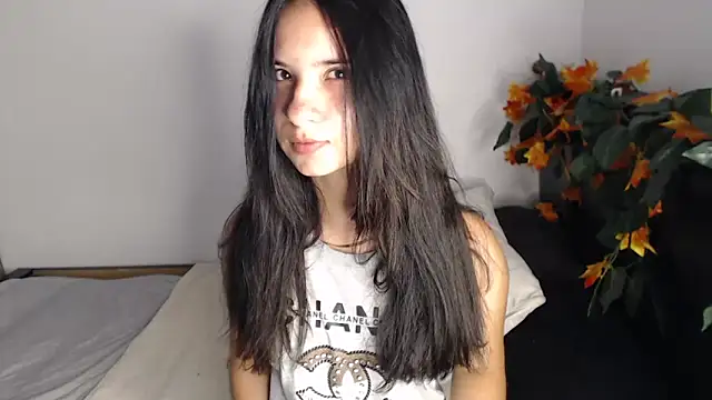   abrill   online show from October 18, 10:10 pm