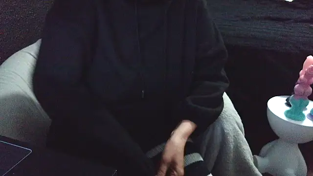 fetishslut4u online show from October 15, 12:38 pm