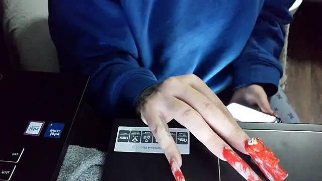 fetishslut4u online show from October 16, 11:55 am