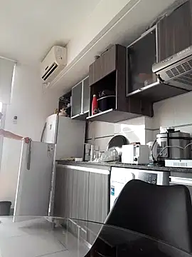 Snapshot of Danielaeliana chatting on November 27, 12:18 pm Danielaeliana online show from November 27, 12:18 pm