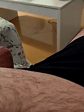 Snapshot of t-dog26 chatting on October 24, 4:47 pm t-dog26 online show from October 24, 4:47 pm