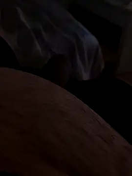 Snapshot of t-dog26 chatting on November 4, 5:28 am t-dog26 online show from November 4, 5:28 am