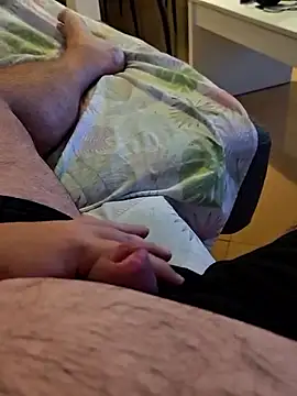 Snapshot of t-dog26 chatting on November 5, 5:29 am t-dog26 online show from November 5, 5:29 am