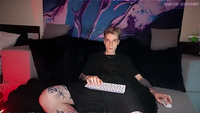 Snapshot of davesinner chatting on July 12, 5:37 pm davesinner online show from July 12, 5:37 pm