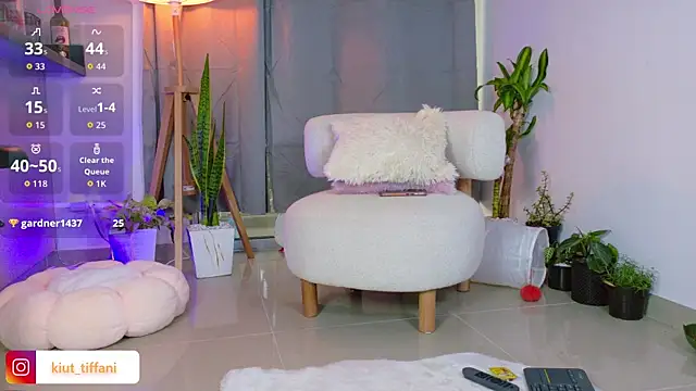 Kiut tiffanii online show from September 12, 10:59 am