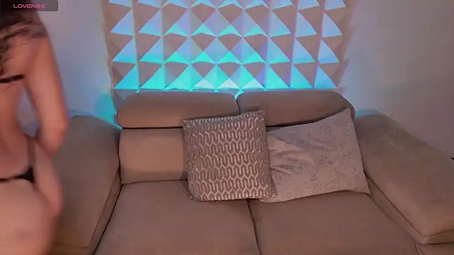 AprilRhodes  online show from November 11, 8:42 pm