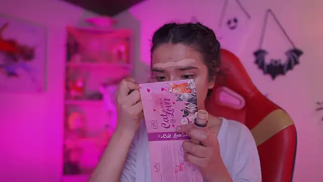 Lana Dreams  online show from October 8, 1:09 pm