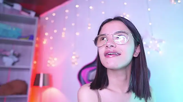 Lana Dreams  online show from November 11, 12:43 am