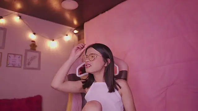 Lana Dreams  online show from December 23, 12:08 am