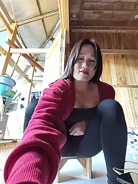 Snapshot of phungtiti chatting on May 14, 12:50 am phungtiti online show from May 14, 12:50 am