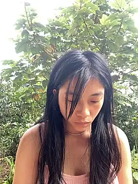 EmLy02 online show from October 18, 7:09 am