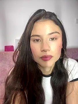 Snapshot of VioletaLorette chatting on September 12, 3:28 am VioletaLorette online show from September 12, 3:28 am