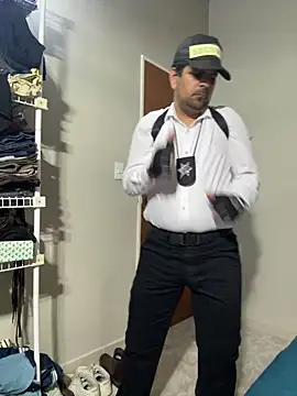 Snapshot of Diabloproducciones chatting on February 9, 1:31 am Diabloproducciones online show from February 9, 1:31 am