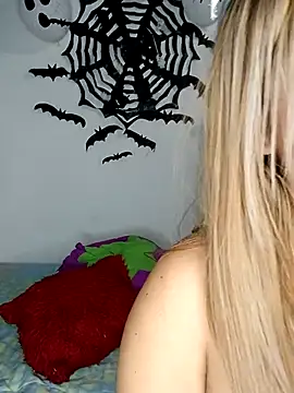 Snapshot of Emily__Hott chatting on October 8, 2:42 am Emily Hott online show from October 8, 2:42 am