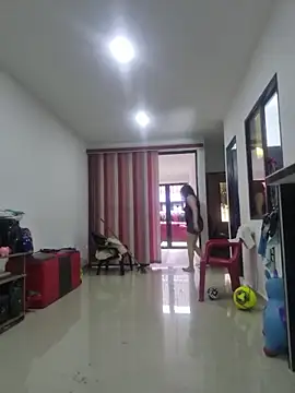 Snapshot of Nina_vallon chatting on February 5, 12:43 pm Nina vallon online show from February 5, 12:43 pm