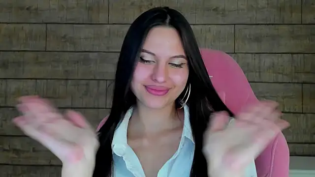 Snapshot of AlisaVersailles chatting on November 18, 4:11 pm AlisaVersailles online show from November 18, 4:11 pm