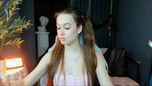 Snapshot of ArielSykes chatting on October 30, 5:13 pm ArielSykes online show from October 30, 5:13 pm