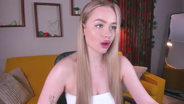 AvroraGoldie online show from November 30, 10:41 am