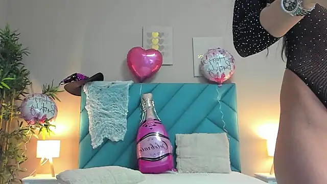 HaileyVice online show from October 31, 5:19 am