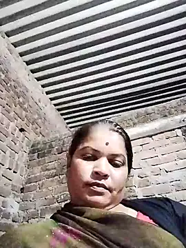 Snapshot of Rajnee33A chatting on November 2, 4:20 pm Rajnee33A online show from November 2, 4:20 pm