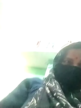 Snapshot of Rajnee33A chatting on April 15, 5:36 am Rajnee33A online show from April 15, 5:36 am