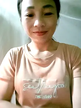 lucybaby00 online show from November 10, 10:42 pm