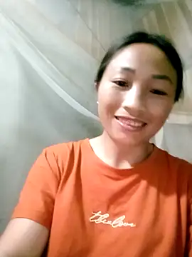 lucybaby00 online show from April 1, 11:33 am