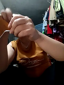 Snapshot of phunphun chatting on October 10, 2:21 am phunphun online show from October 10, 2:21 am