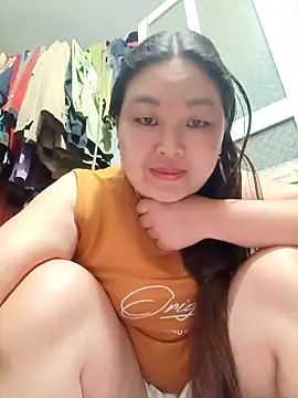 Snapshot of phunphun chatting on October 14, 1:56 pm phunphun online show from October 14, 1:56 pm