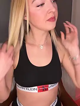 emilypeperoni online show from March 22, 4:54 pm