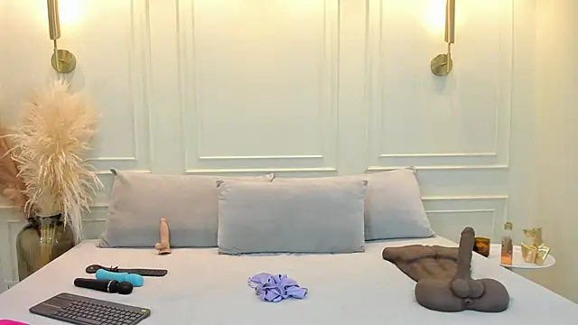 gabysanta  online show from May 26, 2:24 pm