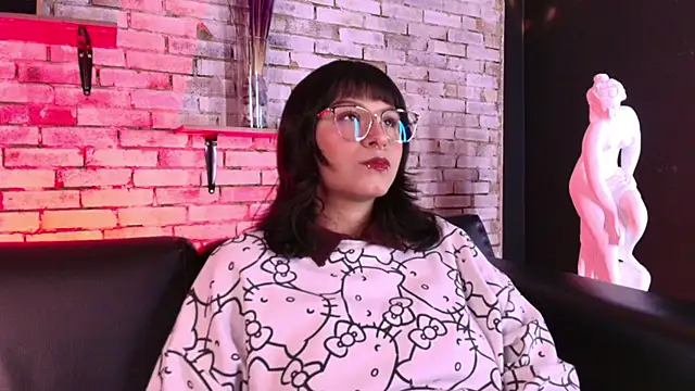 Snapshot of kitty_malach chatting on January 19, 12:58 am kitty malach online show from January 19, 12:58 am