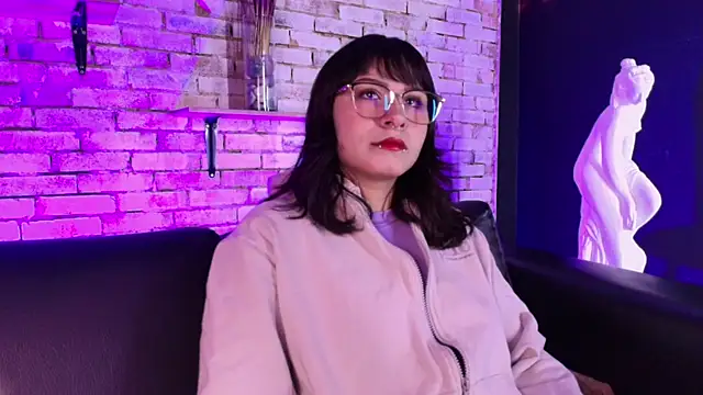 Snapshot of kitty_malach chatting on February 20, 3:25 am kitty malach online show from February 20, 3:25 am