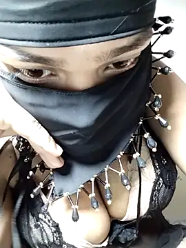 khhlmn online show from September 12, 4:40 pm