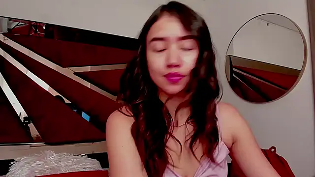 SaraWagner  online show from April 2, 12:19 am