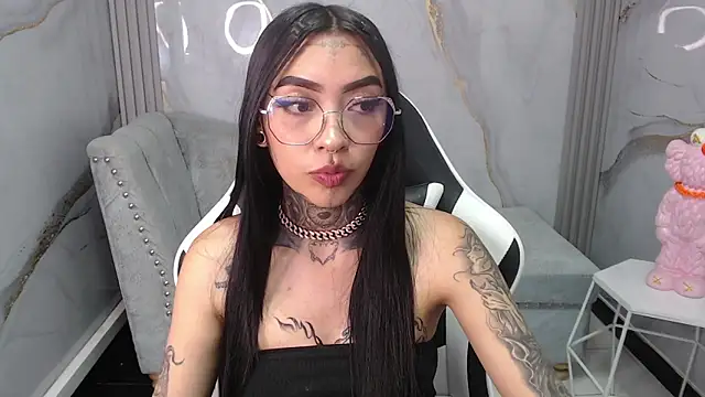 Ashley Blum v online show from October 10, 8:08 pm