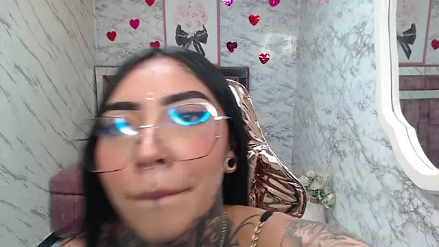 Ashley Blum v online show from October 27, 8:02 pm