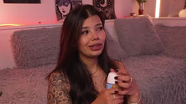 sophieee art online show from March 9, 5:55 am