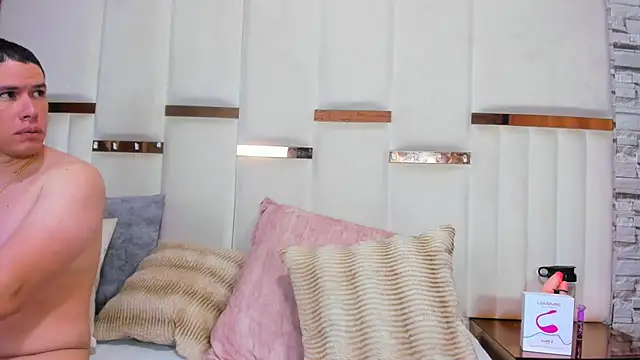 CandyandSteven online show from January 9, 3:20 am