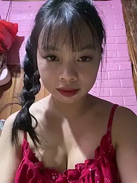 Snapshot of LunaBerry18 chatting on October 12, 2:27 pm LunaBerry18 online show from October 12, 2:27 pm