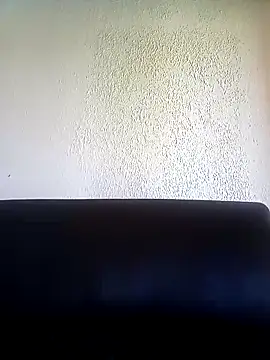 Snapshot of Diixy1621 chatting on February 2, 8:35 am Diixy1621 online show from February 2, 8:35 am