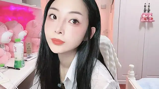 Snapshot of Ya-Ya- chatting on November 12, 11:32 am Ya-Ya- online show from November 12, 11:32 am