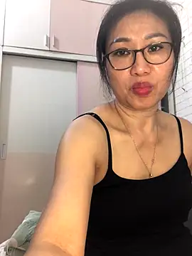Vitamin sexy online show from September 27, 9:14 am