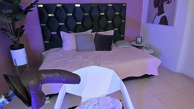 Snapshot of Micki__ chatting on October 14, 11:55 am Micki online show from October 14, 11:55 am