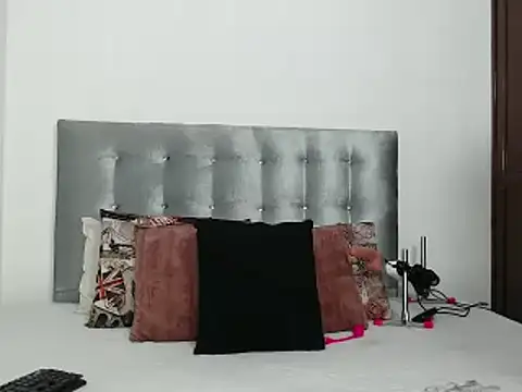 Snapshot of DaiishaWolf chatting on November 7, 8:09 pm DaiishaWolf online show from November 7, 8:09 pm