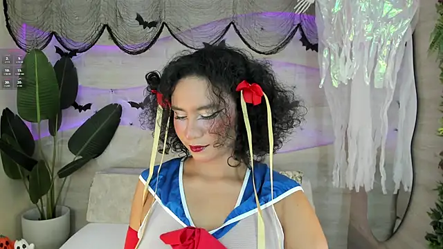 Snapshot of ellette__ chatting on October 30, 5:35 pm ellette online show from October 30, 5:35 pm