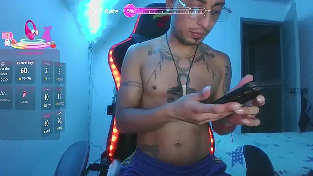 Snapshot of Ferlucyboy666 chatting on October 5, 1:48 am Ferlucyboy666 online show from October 5, 1:48 am