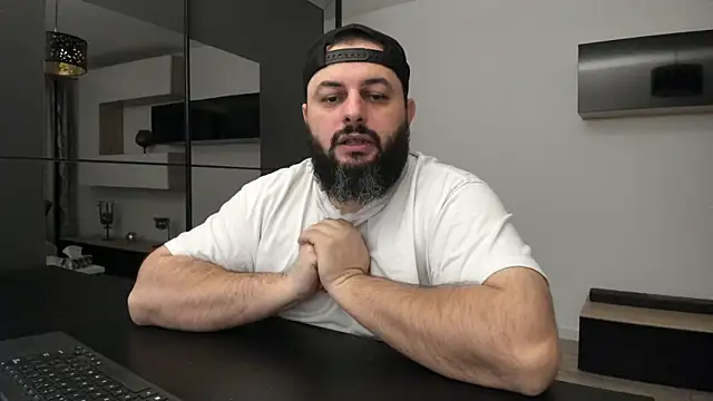 Snapshot of DravenPeak chatting on December 13, 7:53 pm DravenPeak online show from December 13, 7:53 pm