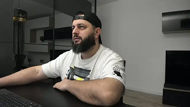 Snapshot of DravenPeak chatting on January 16, 6:56 pm DravenPeak online show from January 16, 6:56 pm